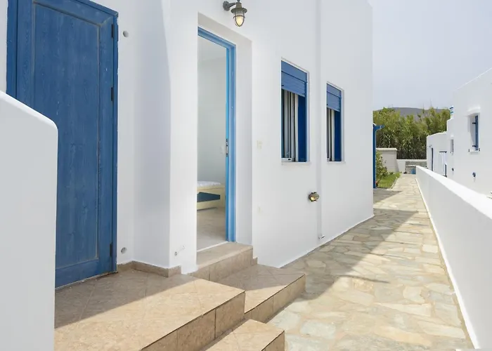 Studios Ninemia Serifos 2